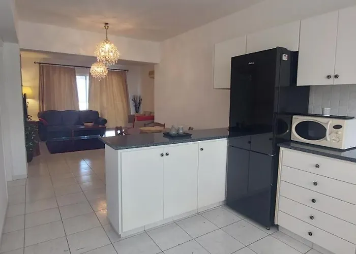 Spacious 2 Bedroom Appartement Peyia